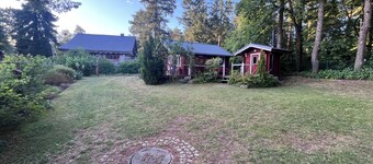 Small Swedish cabin by the lake | Sauna | Canoe | Dock included | 1 min. to the lake