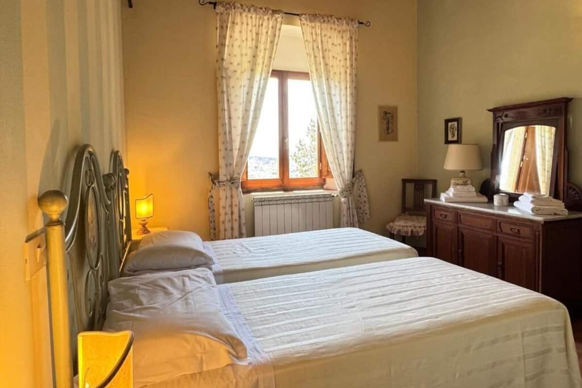 Deluxe Apartment, Courtyard View | In-room safe, iron/ironing board, free WiFi