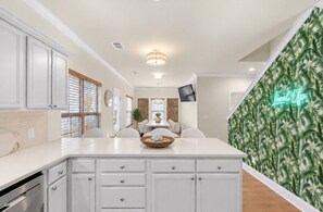 Kitchen & Dining Room