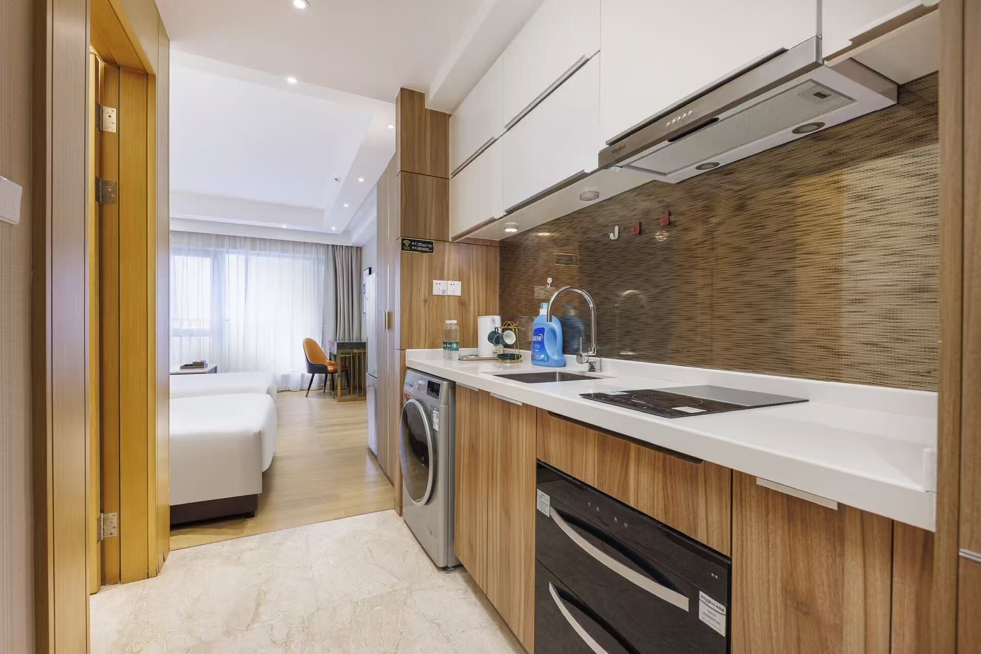 Business Twin Room, City View | Laptop workspace, blackout drapes, soundproofing, iron/ironing board