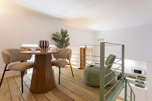 Dining - Genteel Home Padre Marchena 13 001 (Seville)