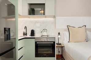 1 slaapkamer, een strijkplank/strijkijzer, gratis wifi, beddengoed
