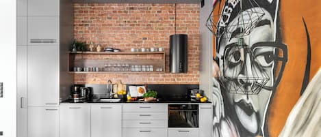 Familienapartment, Haustiere gestattet | Eigene Kochnische | Wasserkocher mit Kaffee-/Teezubehör, Wasserkocher, Toaster, Hochstuhl