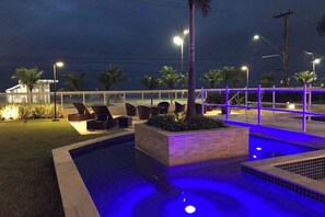 Outdoor pool - Majestosa Nobreza (Praia Grande)