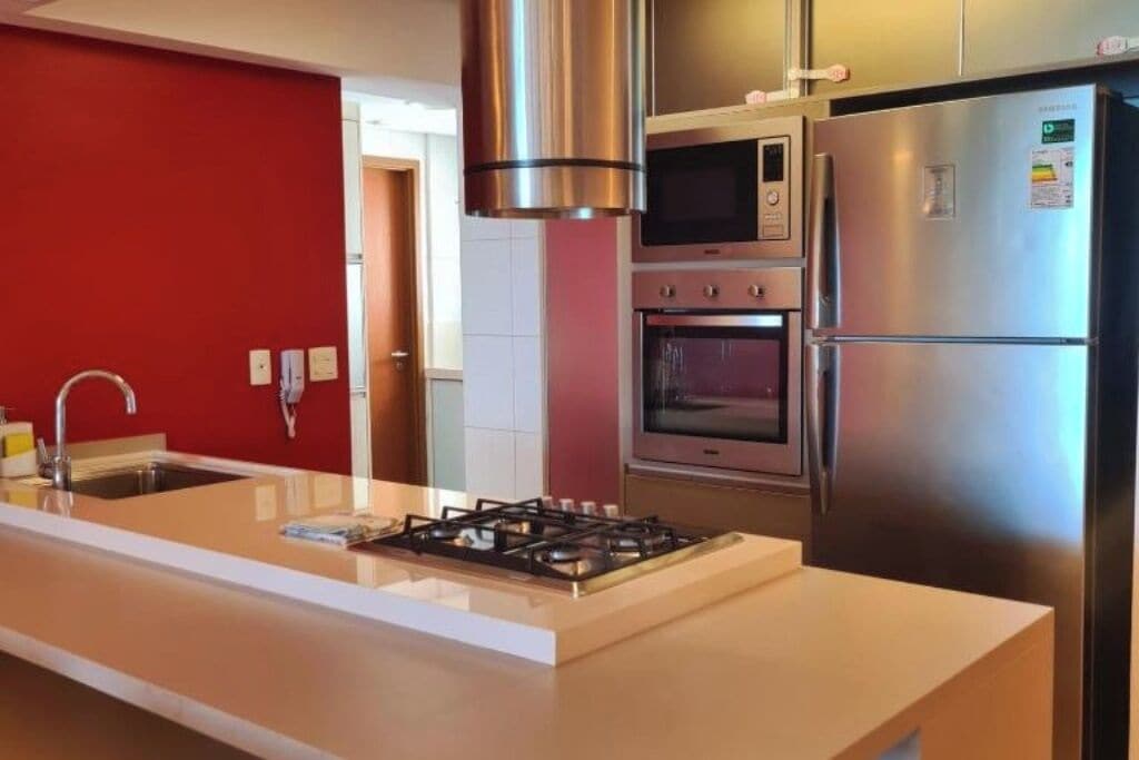 Deluxe Apartment, Lanai | Private kitchen | Full-size fridge, microwave, oven, stovetop