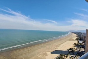 Beach nearby, 3 beach bars - Majestosa Nobreza (Praia Grande)