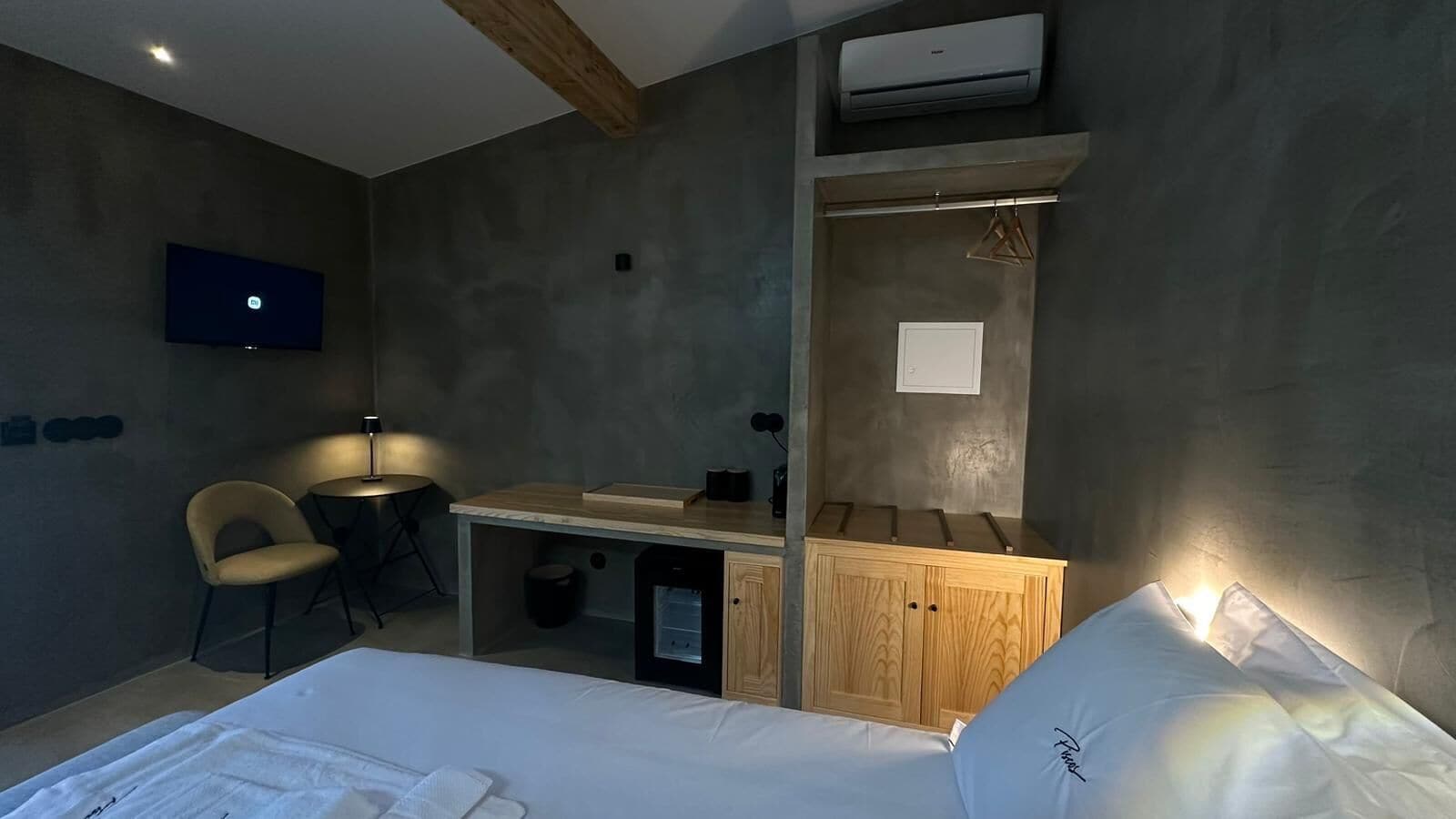 Suite Deluxe, balcón, vista al viñedo | Ropa de cama hipoalergénica, minibar y wifi gratis 