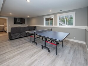 Games room - BRAND-NEW 6BR SOUTH HAVEN HOME, HEATED POOL, 1 ACRE,  SLEEPS 12 (South Haven)