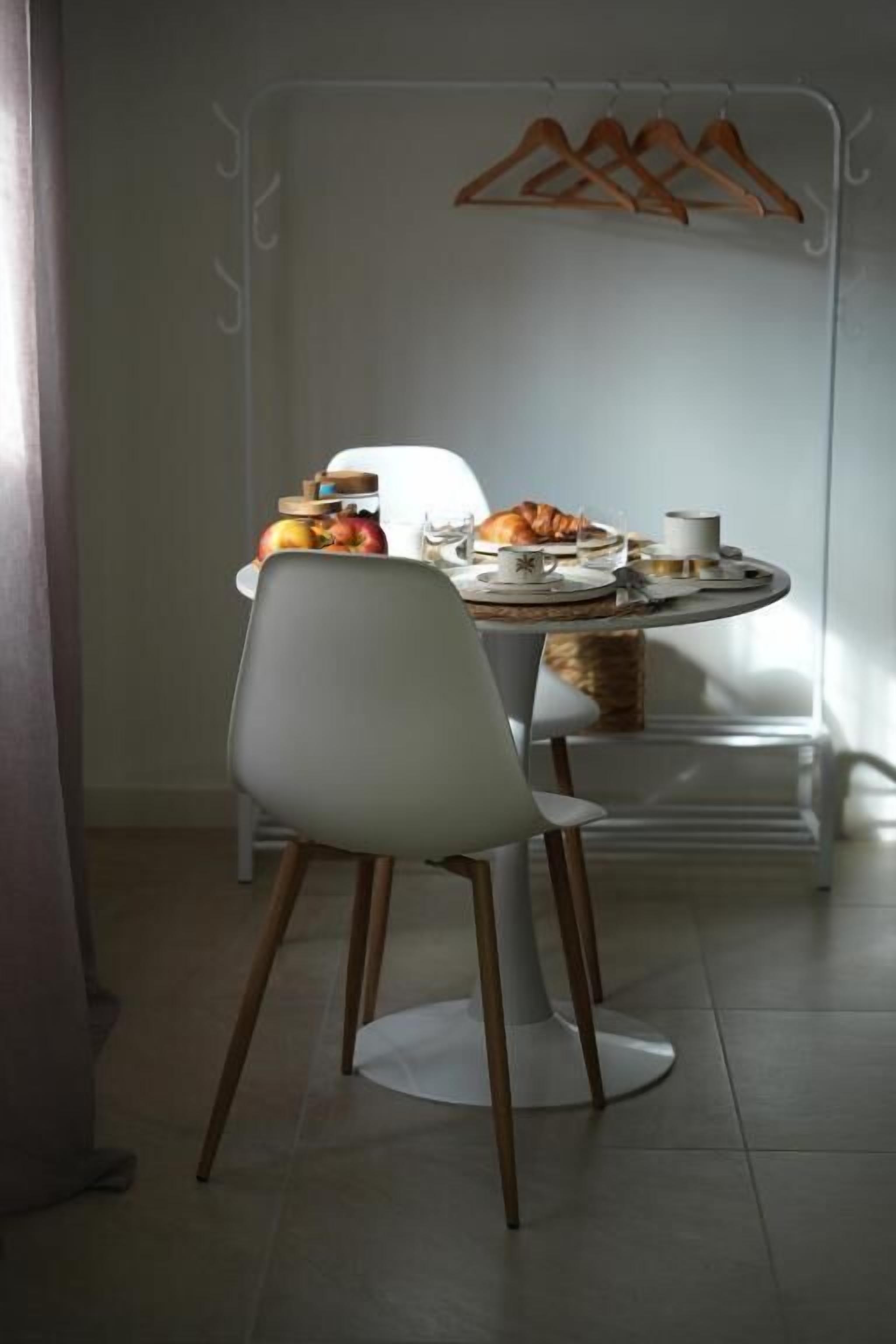Quadruple Room | Dining