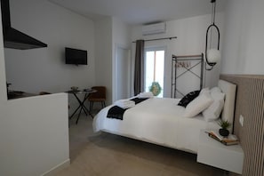 Deluxe Double Room, Patio, Courtyard View - B&B CasaLù (SAMMICHELE DI BARI)