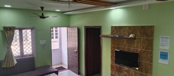 Patel's Home - Near Vadodara Airport /Amit Nagar