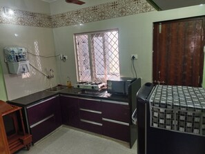 Unclassified image, 3 of 10, button - Patel's Home - Near Vadodara Airport /Amit Nagar (Vadodara)