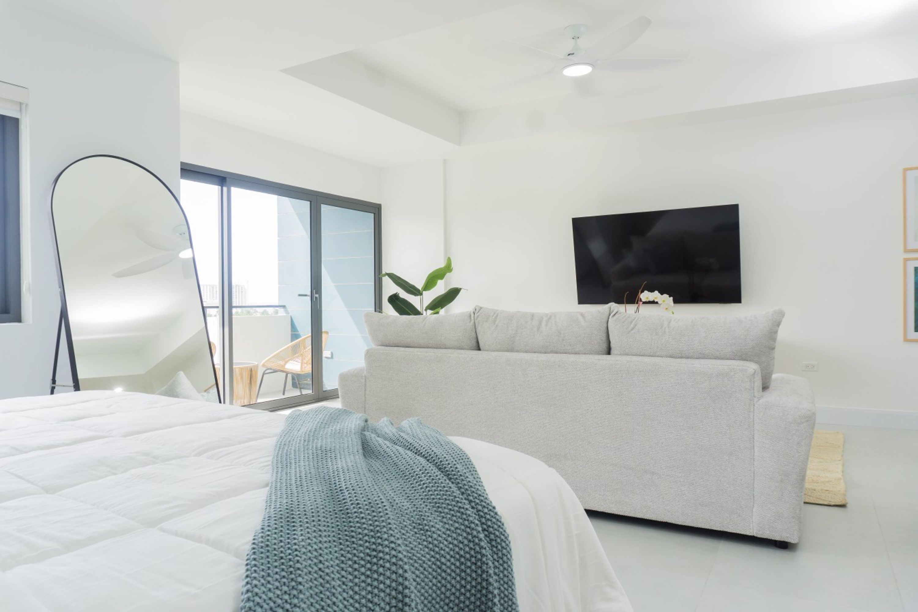 Desk, iron/ironing board, WiFi (free), bed sheets