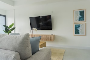 Living area - 6th-Floor High-Rise Studio | Panoramic Ocean Views & Walk to Town (Ocho Rios)