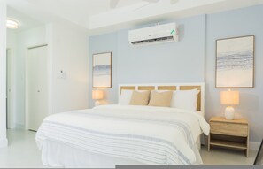Room - Solèa 6th-Floor High-Rise Studio | Panoramic Ocean Views & Walk to Town (Ocho Rios)
