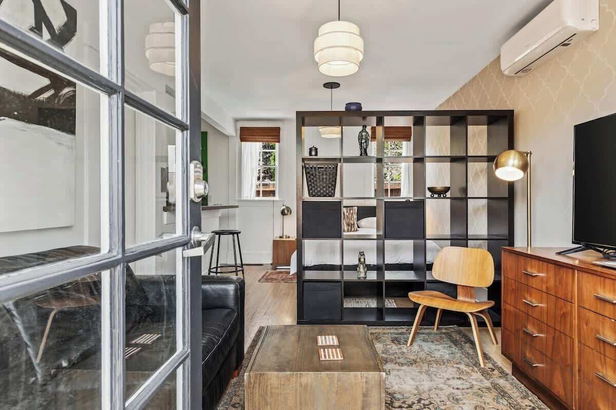 TV, offices