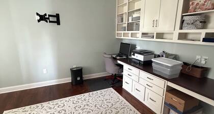 Tranquil luxurious 4-bedroom home on a scenic 2.5 ace lot, min. from Penn State.