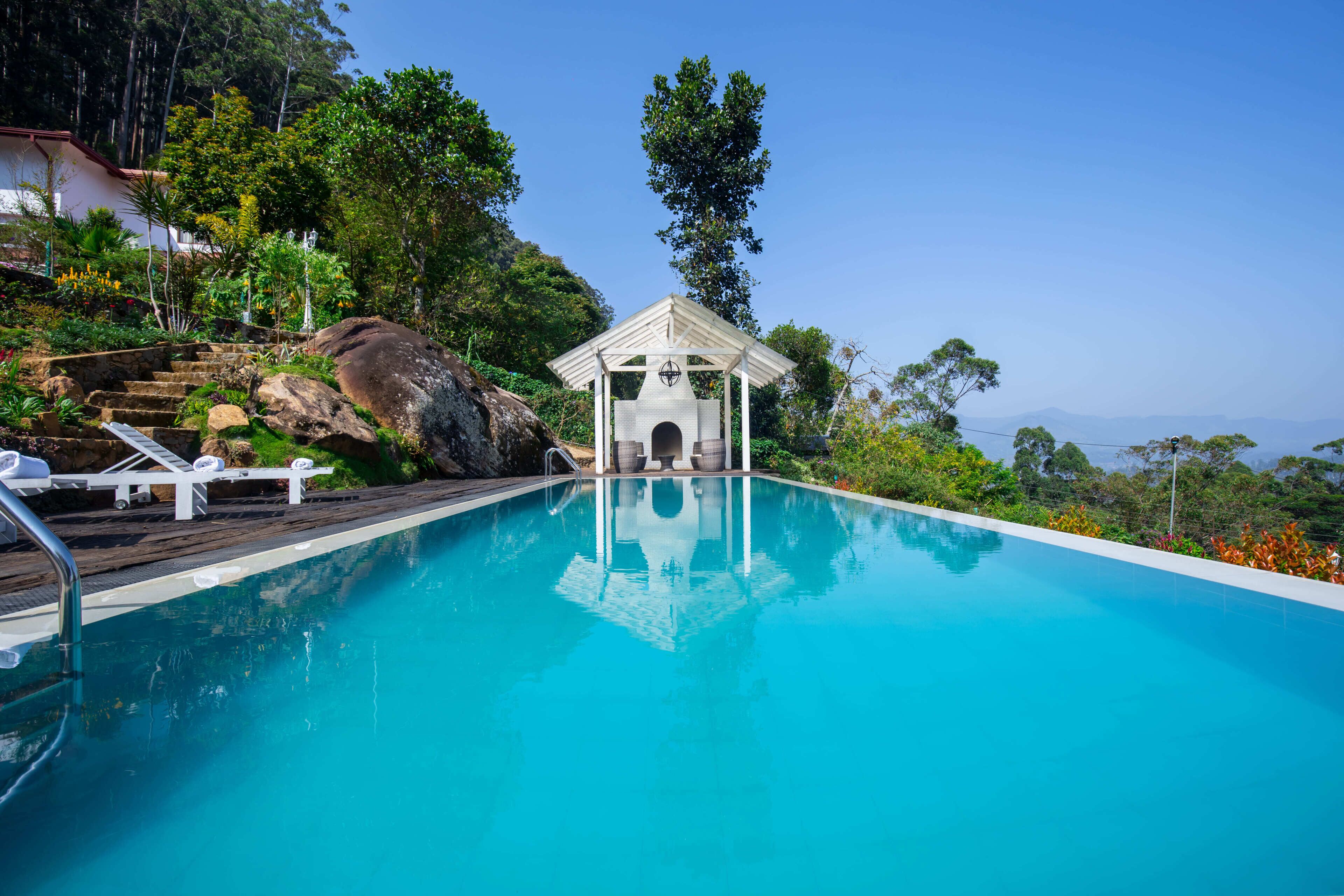 Kolam renang outdoor
