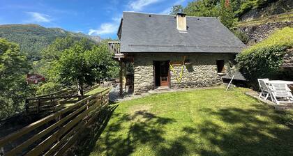An authentic sheepfold in the heart of the mountains... peace and quiet guaranteed