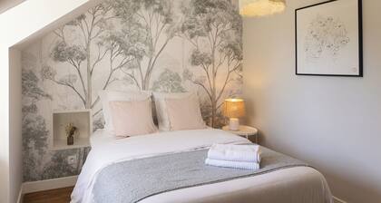Village House - Sleeps 7