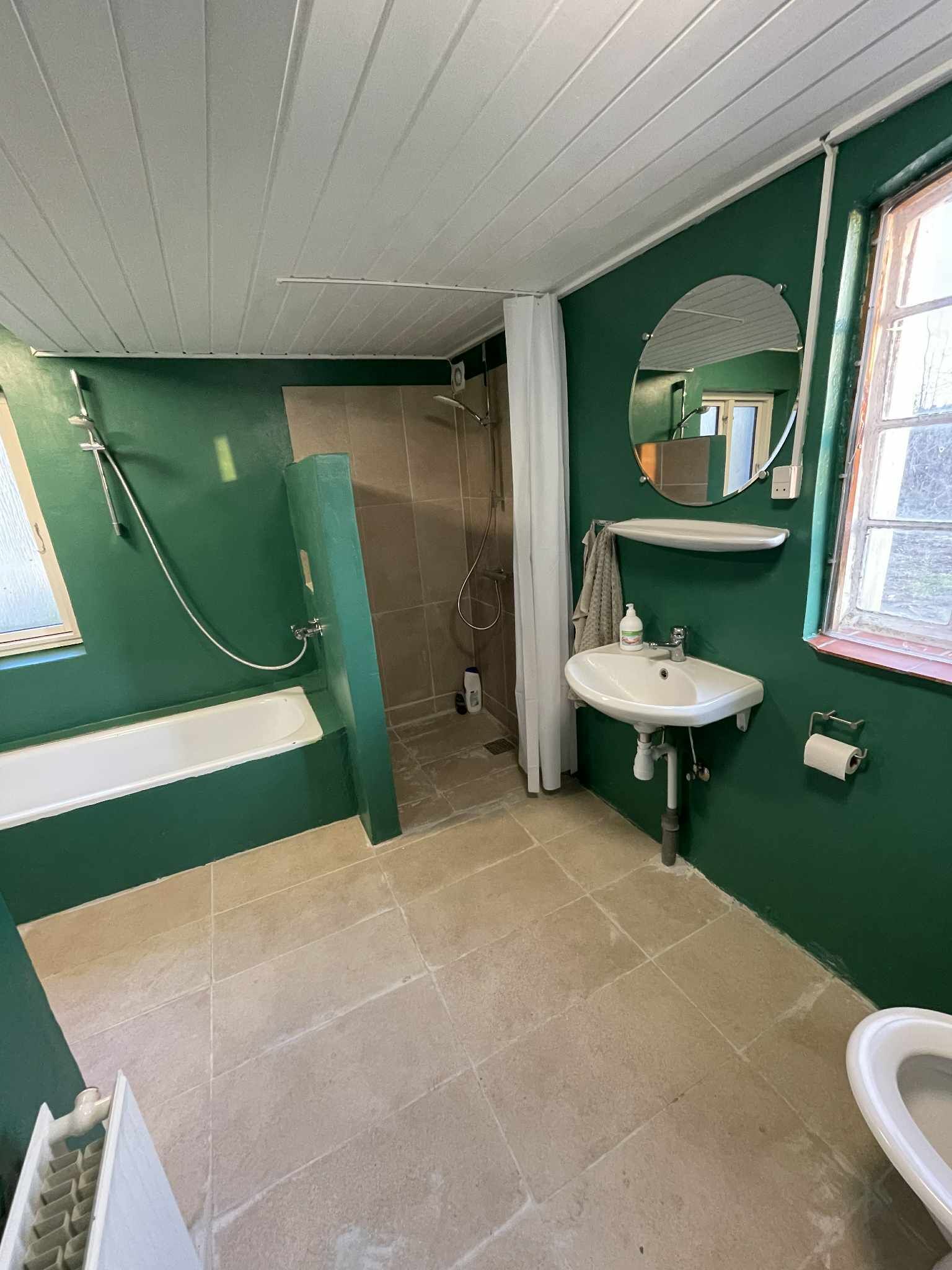 Bruser, håndklæder, Sæbe, Toiletpapir