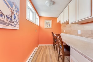 5 bedrooms - Luxury Modern Villa Downtown Convention (Minneapolis)