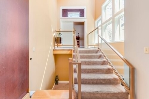 Luxury Modern Villa Downtown Convention