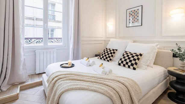 Classic Apartment | Desk, soundproofing, iron/ironing board, WiFi (free)