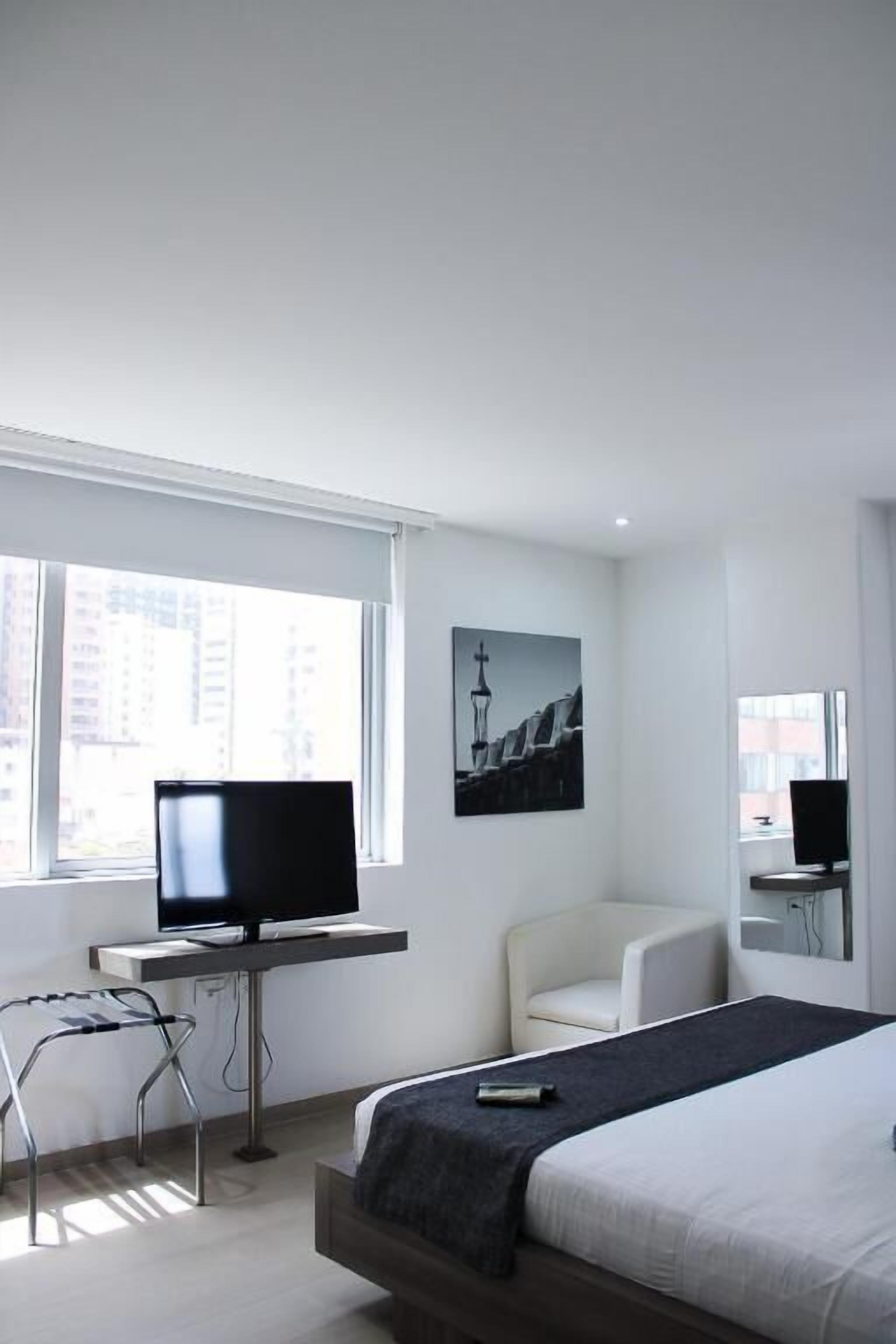 Superior Double Room, City View | In-room safe, soundproofing, free WiFi