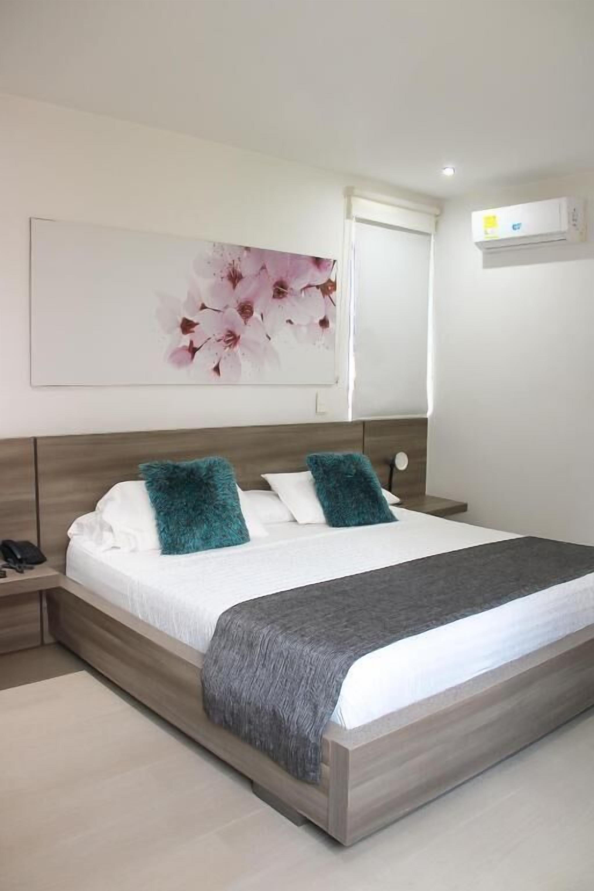 Superior Double Room, City View | In-room safe, soundproofing, free WiFi