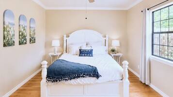 4 bedrooms, WiFi, bed sheets