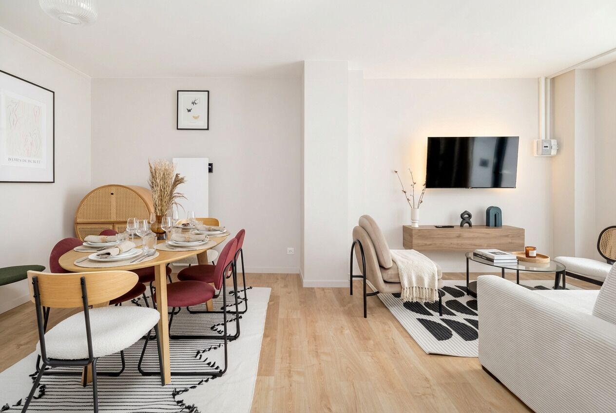 Deluxe Apartment | Living area
