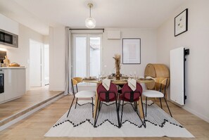 Apartamento Deluxe | Restauración