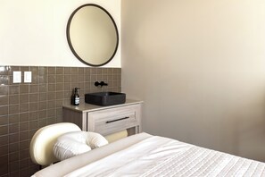 熨斗/熨衣板、WiFi、床单