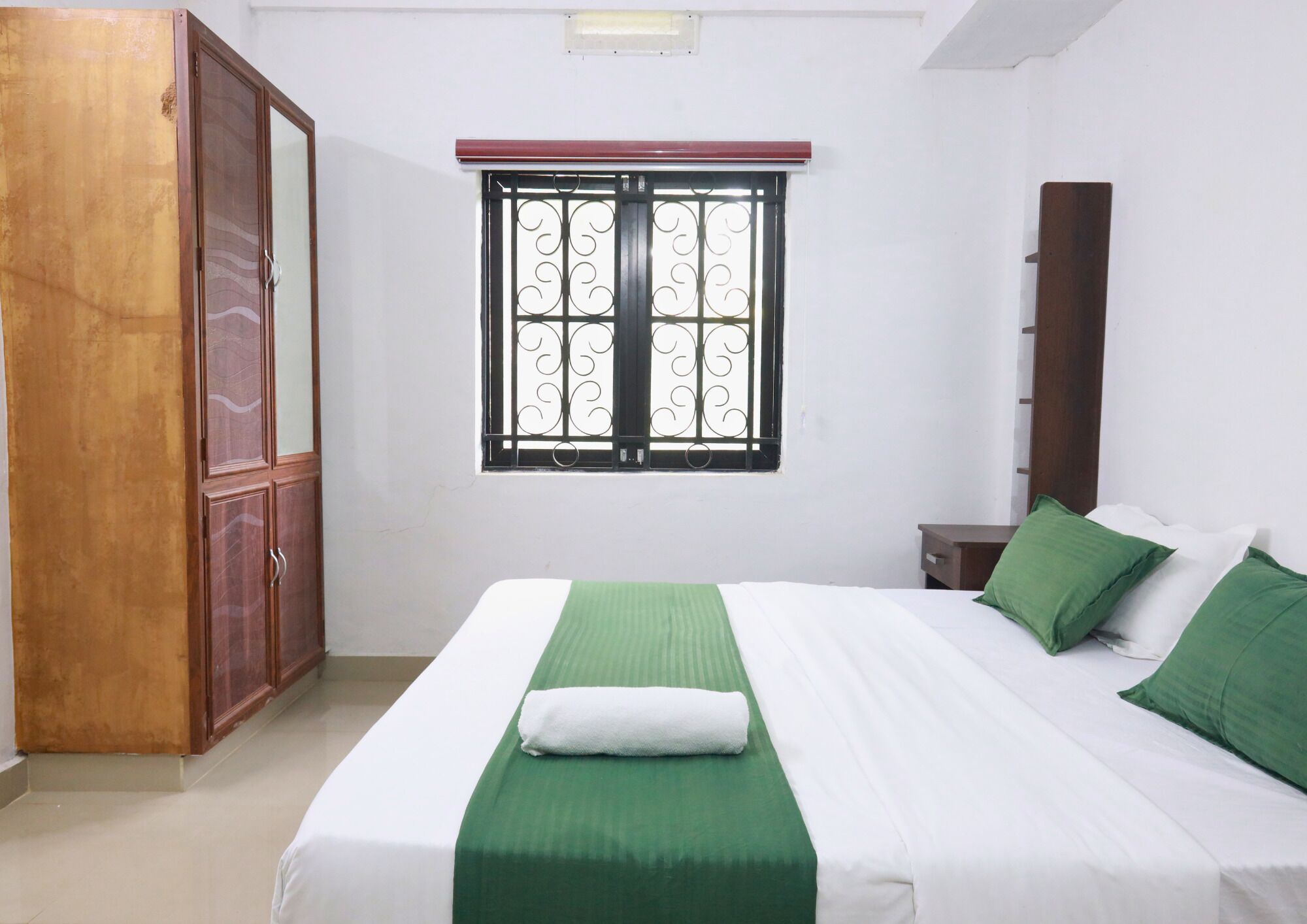 Comfort Double or Twin Room, Garden View | Laptop workspace, free WiFi