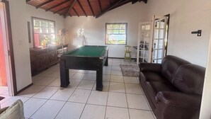 Spielezimmer