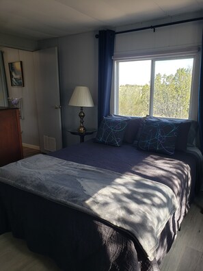 2 soverom, strykejern/-brett, wi-fi og sengetøy
