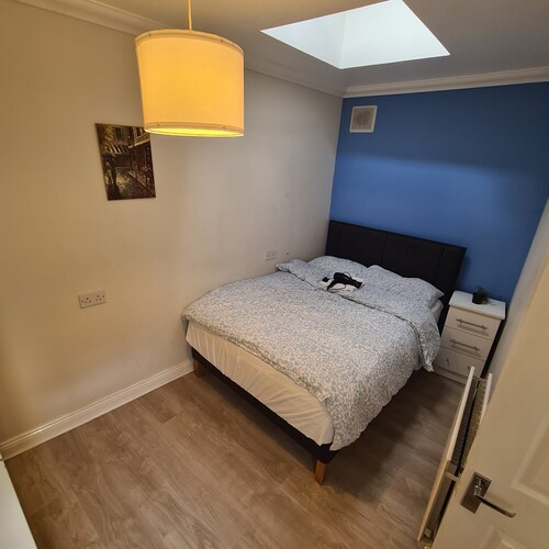 Private Apartment (Flat 2)