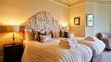 House | 5 bedrooms, Internet
