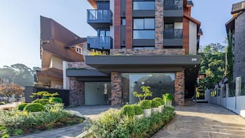Apartamento básico | Fachada