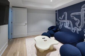 Movie Room | Cube