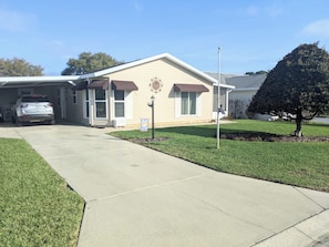 Exterior - 
This beautiful stick-built home has just been remodeled. In Spanish Springs (Lady Lake)