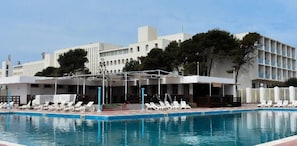 Alberca al aire libre por temporada