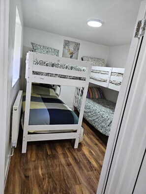 Room - Relaxing West London Stay in Hayes with Fast Links to Central London & Heathrow (Hayes)