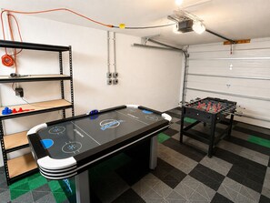 Spielezimmer