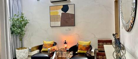 Economy Apartment, Balcony, City View | Interior