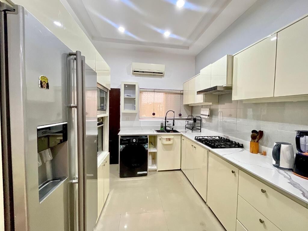 Deluxe Apartment, Balcony, City View | Private kitchen