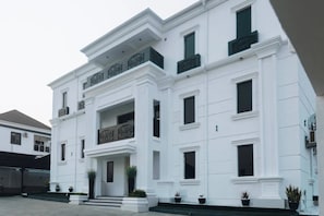 Exterior - Elite Vault By Lushville (Abuja)