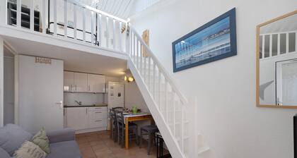 Holiday Home "La Petite Perle" – Pool, Near Beach, Breakfast Included, Pets Welcome