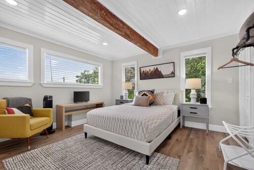 Modern Stunner Walkable to Lake Travis + Views!